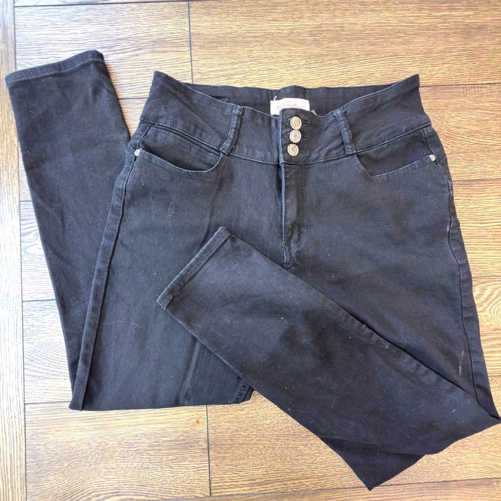 Red Bottoms Womens High Rise Skinny Jeans Black Triple Button 13/31 RB-5510BKS